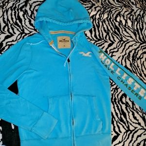 Hollister Jacket Baby Blue size Medium